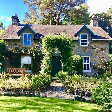Granite Cottage Bridge of Cally Exterior photo
